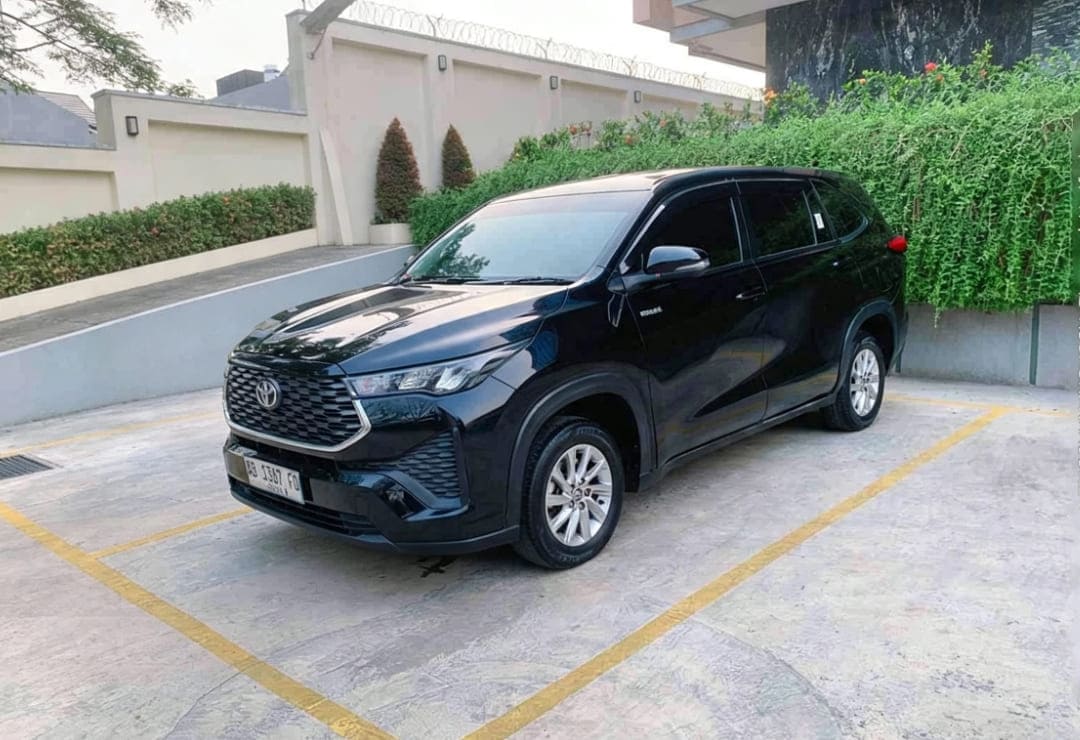 Toyota Innova Zenix NAYVERA